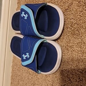 Under Armour slip on size 6